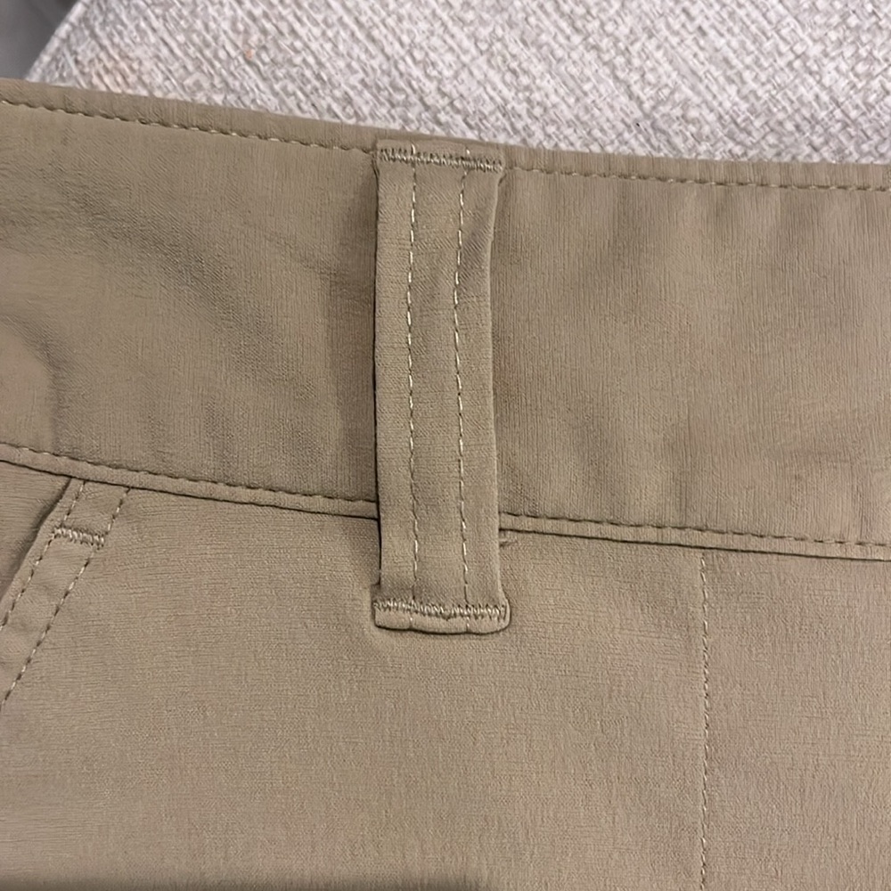 Columbia Trail Skort Women’s Size 12 OMNI-SHIELD fabric. Tan color. - Picture 14 of 15